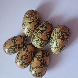 Set Of 6 Painted Leaf Carved Decorative Eggs